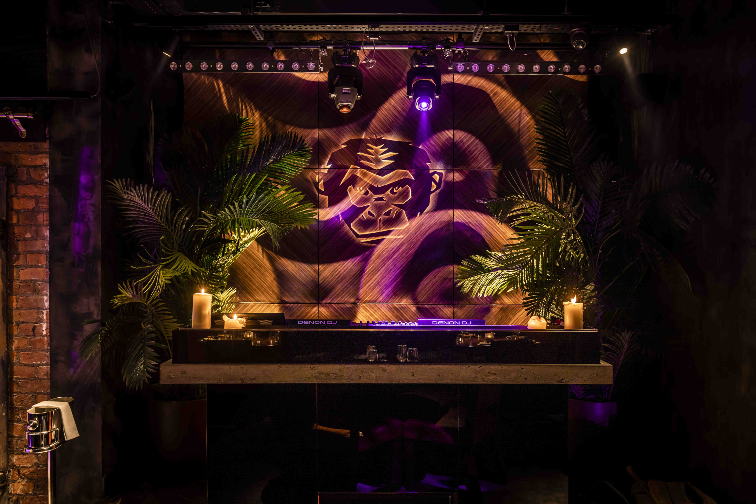 638a2ac0121a3b56560521ce_120A4595-HDR-scaled